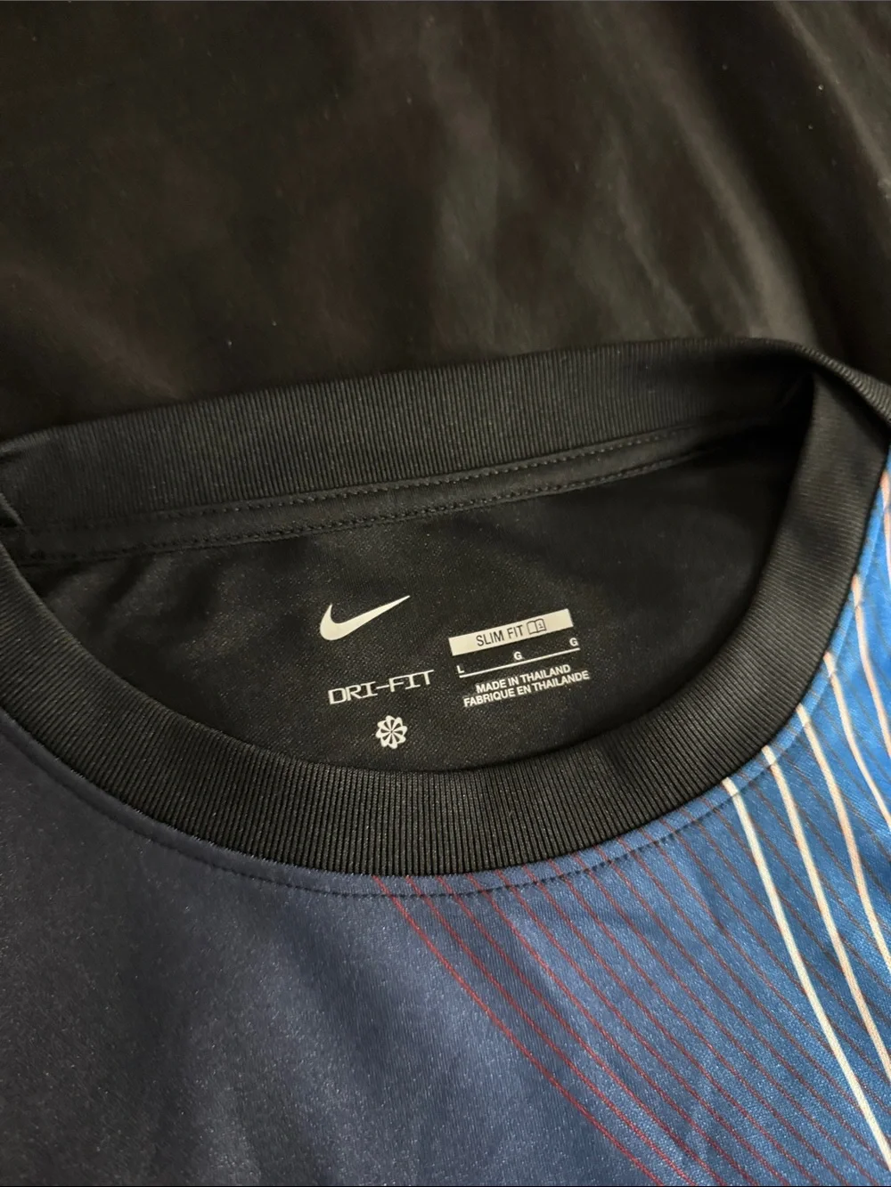 Atletico Madrid 🇪🇸 2025-26 Nike Total90 Pre-Match Training Jersey